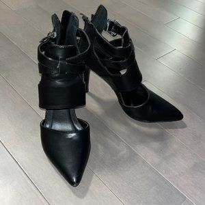 Aldo Black Heels🖤